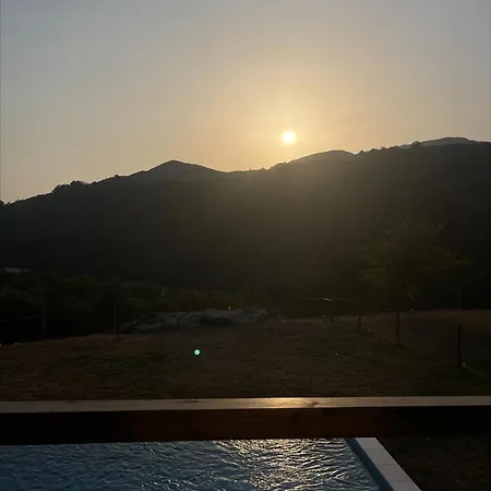 Chalet Luna In Rio A-frame Wi-fi Fibra Aquecimento Vista Rio E Montanha Pnpgeres *